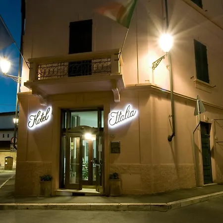 ホテル Italia ピオンビーノ