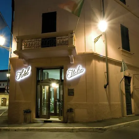 酒店 Italia 皮昂比诺