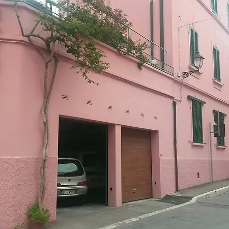 ホテル Italia ピオンビーノ