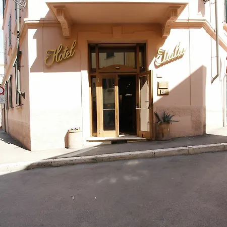 Italia 3* ピオンビーノ